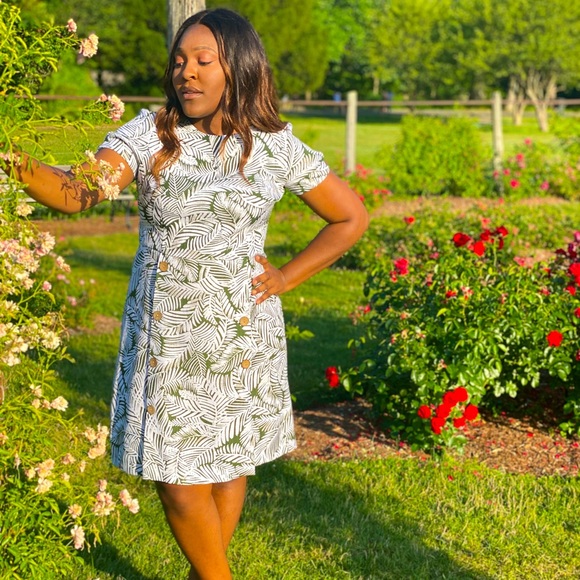 GREEN & WHITE SUMMER DRESS!!!! - Picture 4 of 8